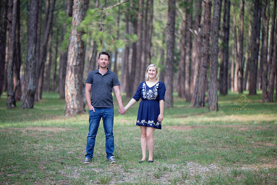 Elize Mare Photography Bryanston Pine Forest Engagement shoot