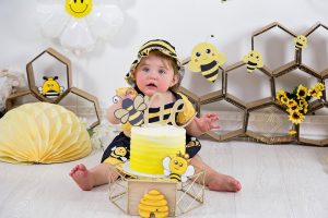 Elize Mare Photography_Bee Cake Smash 
