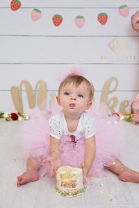 Elize Mare Photography_Strawberry 1st Birthday Cake smash